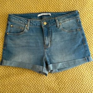 Cuffed Jean Shorts size 11